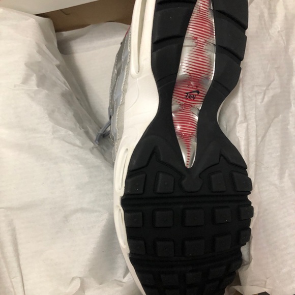 Nike Air Max 95 - Picture 3 of 3